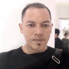 holdingsaronidavid's picture